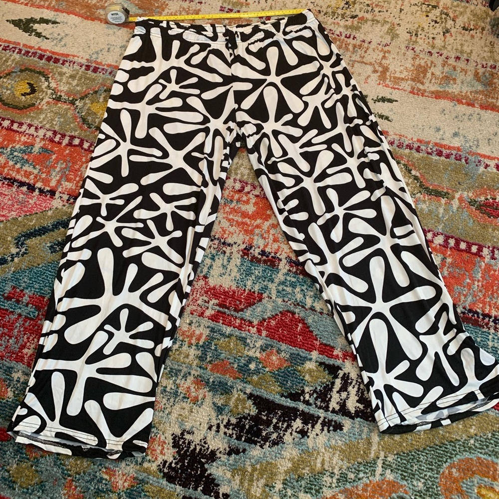NWOT Hello Mello Lounge Pants